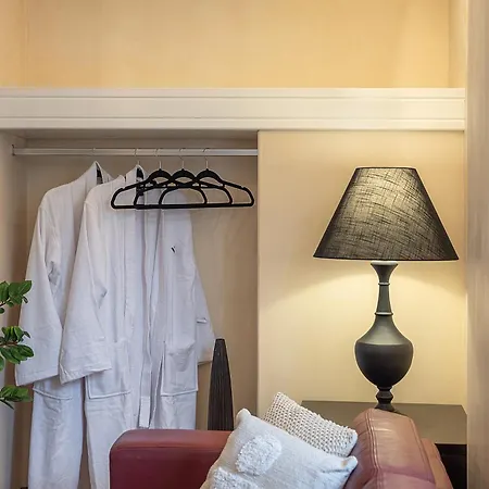 Vranas Ambiance ハニア