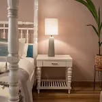 Vranas Ambiance 하니아