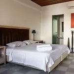 Vranas Ambiance 하니아