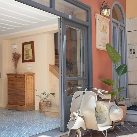 Vranas Ambiance * Chania (Crete)