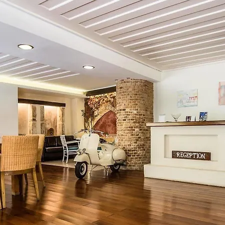 Vranas Ambiance Apartment